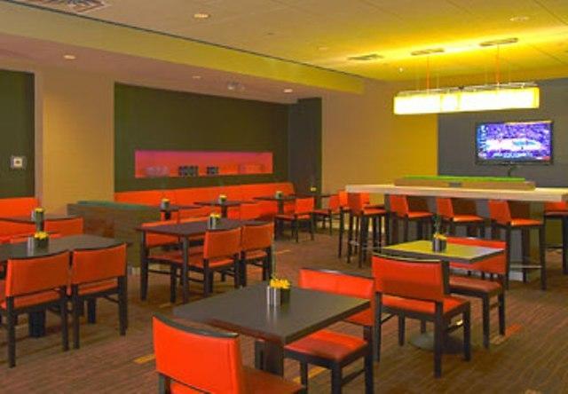 Courtyard By Marriott New York Laguardia Airport Hotell Restaurang bild